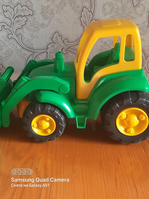 Трактор-погрузчик!