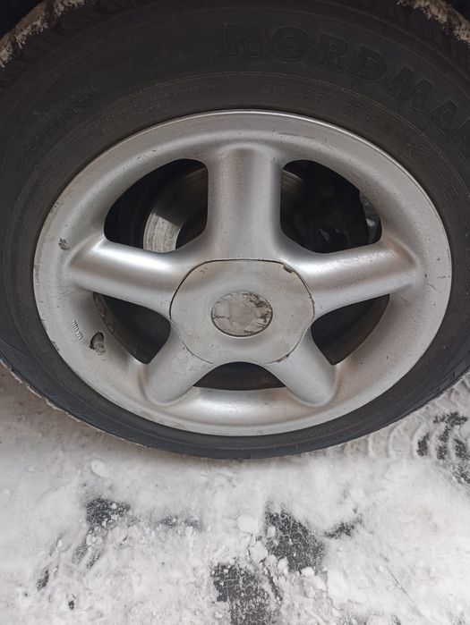 Колпак в диск титановый