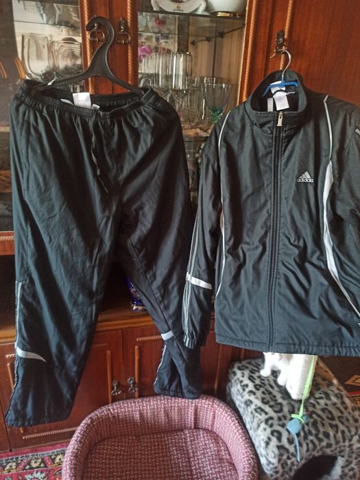 Продам мужской спортивный костюм