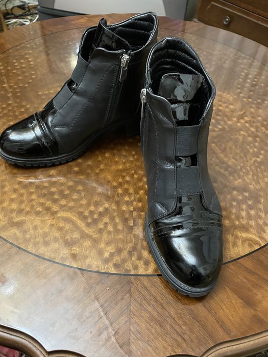 Ботинки женские