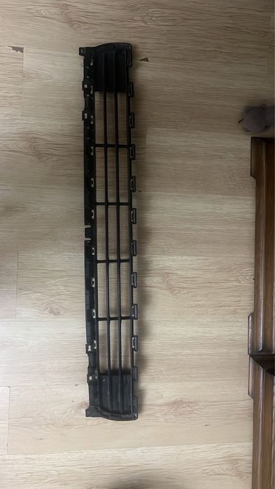 Решетка переднего бампера нижняя Kia Sportage 4 Рестайл