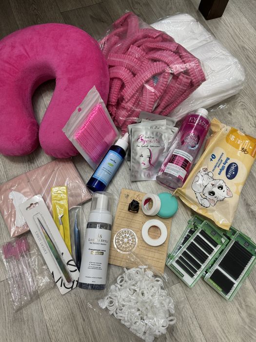 Материалы для наращивание ресниц.Всё имеется для старта