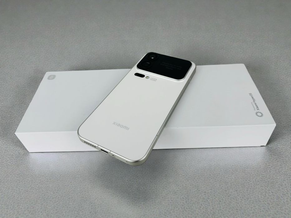 НАЛИЧЕН! Xiaomi 17 Pro Max 5G 512GB 16RAM White Гаранция!