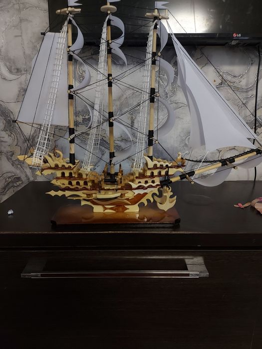 Сувенирный подарок корабль,парусник