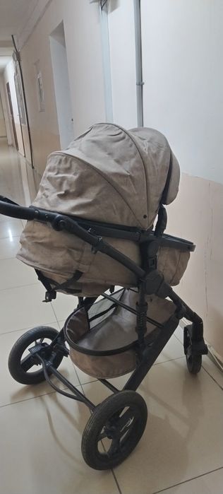 Продаётся Коляска Зимняя