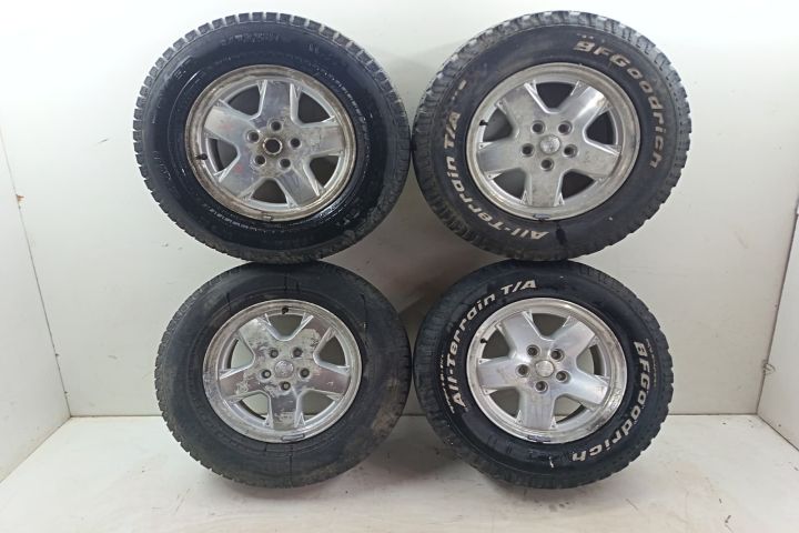 Set jante aliaj cu anvelope semiuzate 225/75 R16C M+S Nokian 16x7J 5x