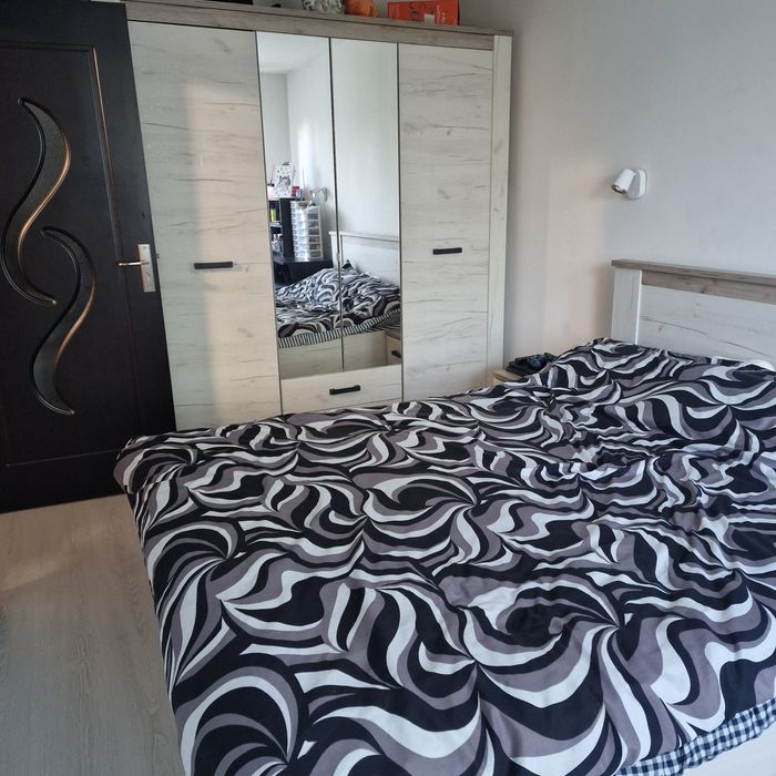 Vând/schimb apartament 2 cam., centru