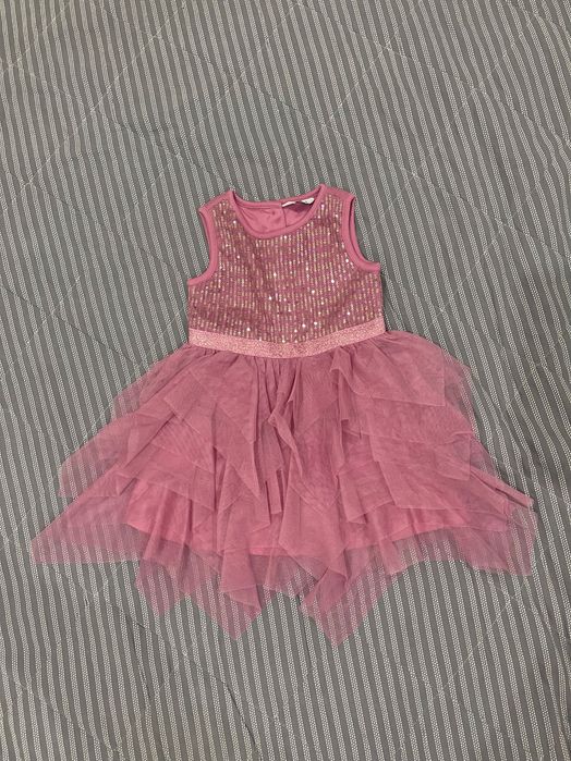 Платье на девочку 1.5-2 года (92р)