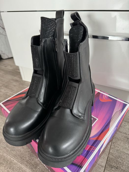 Дамски зимни боти