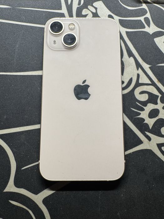 iPhone 13 - розовый