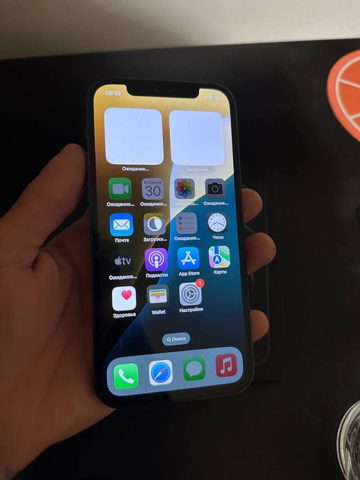 Продам айфон 12 про