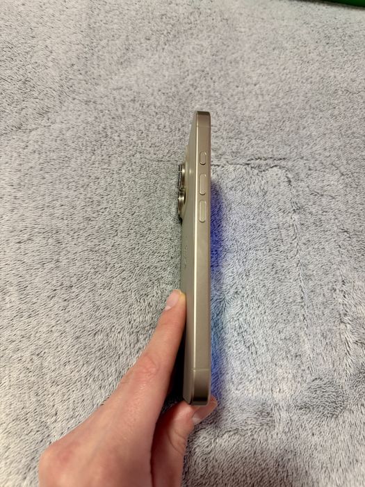iPhone 16pro 128gb Natural Titanium