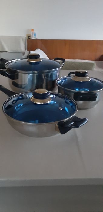 Комплект тенджери с капак неръждаема стомана и херметическа тенджера