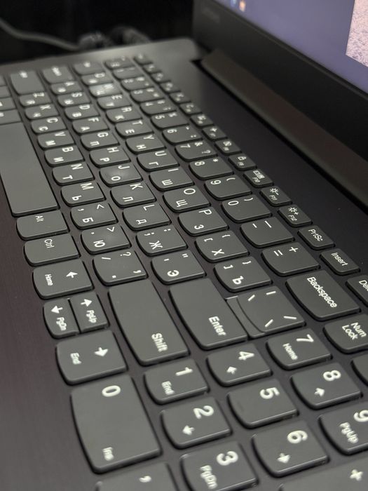 Продам ноутбук Lenovo