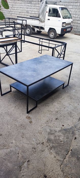 Журнальный столик в стиле лофт