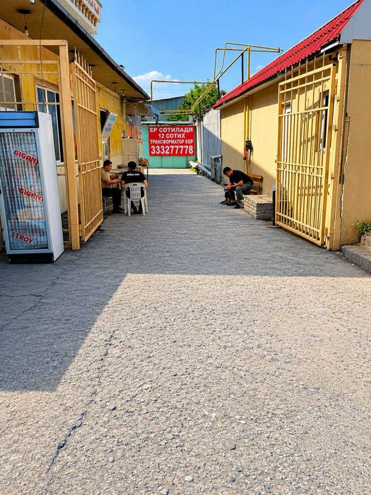 Здание сотилади 12сотих