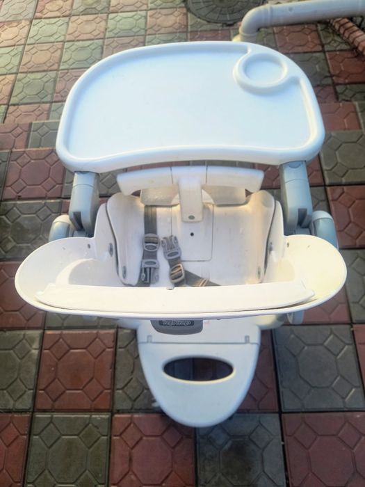 Стульчик для кормления tatamia