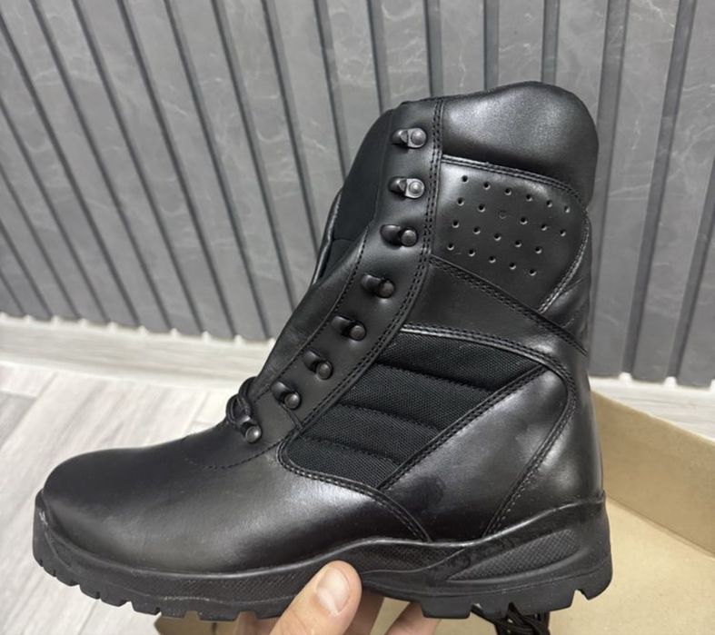 Продам демисезон берцы