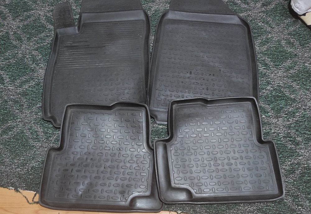 Коврик от нексия 3 авео состояние как новые