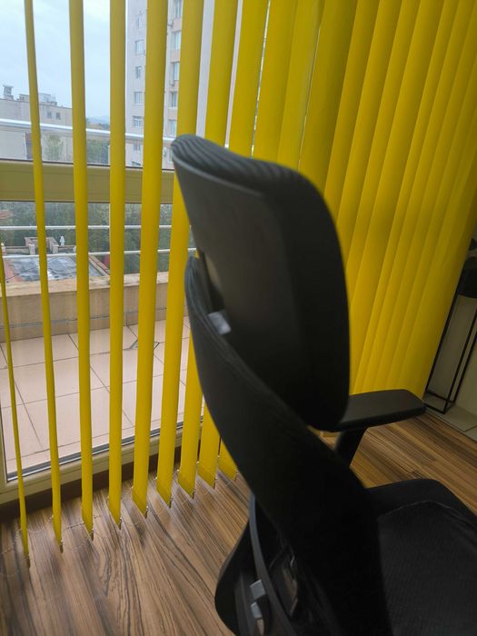 Директорски офис стол - с подарък