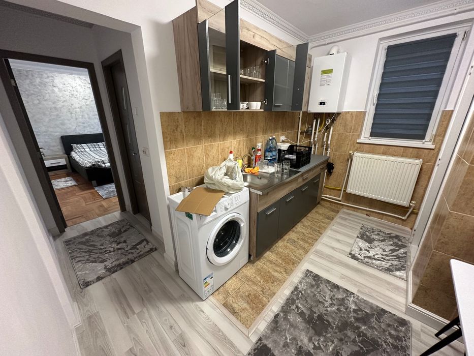 Vand Apartament La Partier 2camere -zona Liceu Stefan-Renovat recent-