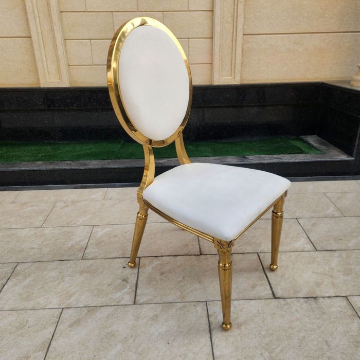 Xitoy stullari eng birinchi qo’l orqali sotiladi