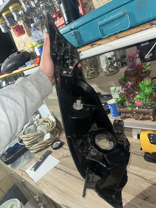 Спарк фара правая сторона