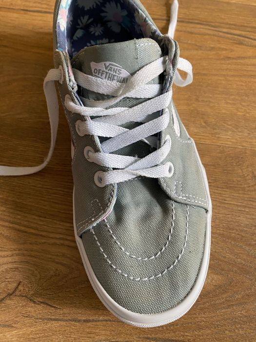 Дамски кецове Vans