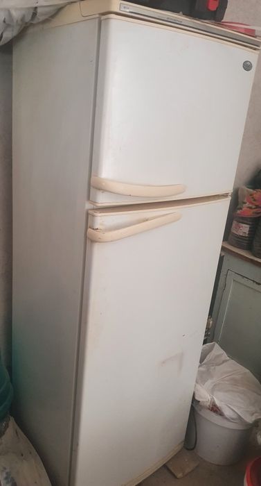 Продаются холодильник атлант