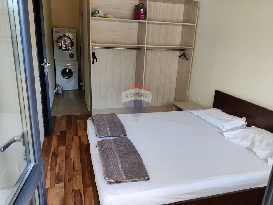 Продава се Тристаен апартамент в к.к. Златни пясъци - 110 кв.м за 1000 €/кв.м - Снимка #3