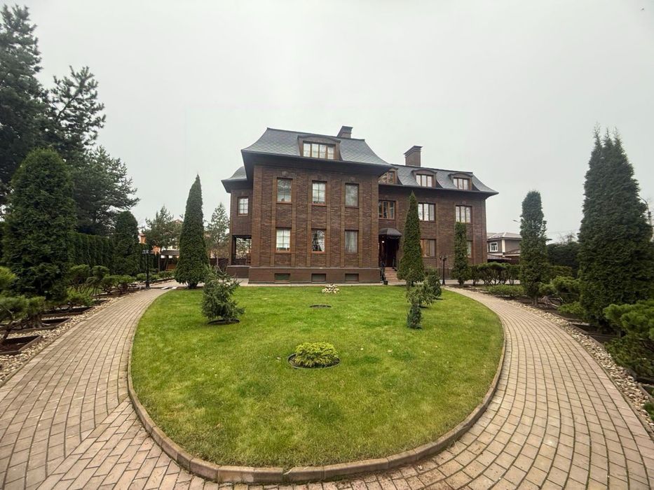 Сдается большой участок на Юнусабаде!