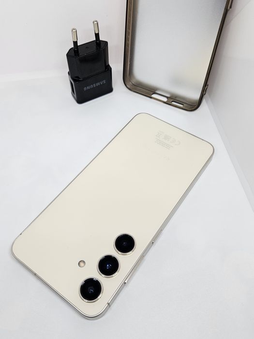 Samsung Galaxy S24 256Gb/8Ram White