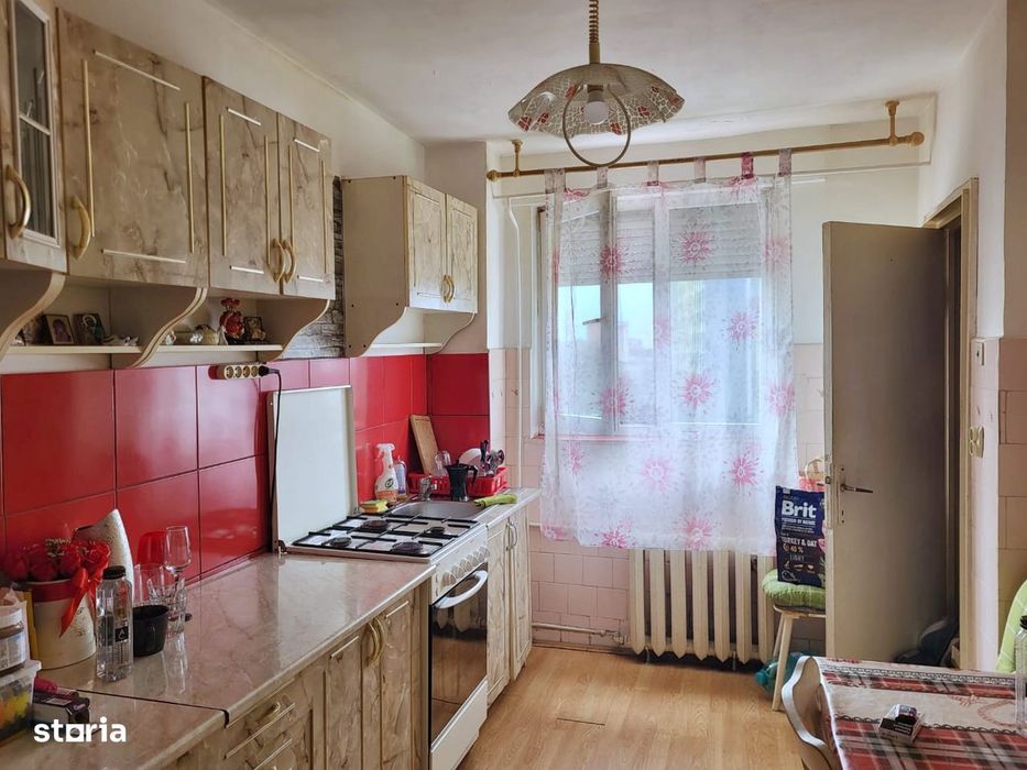 Apartament 3camere tip AN, vis a vis de Spitalul Municipal