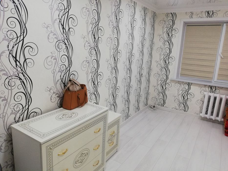 Продам 2 комн квартиру! 3 этаж