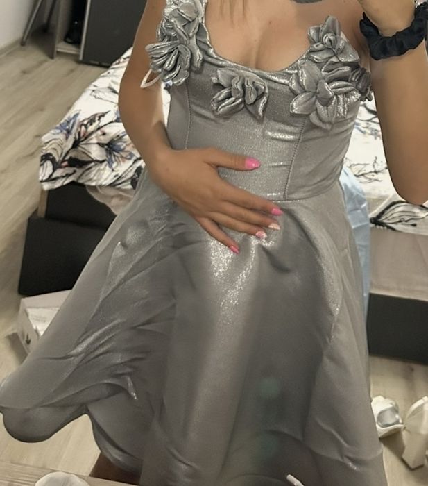 Официална рокля-нова