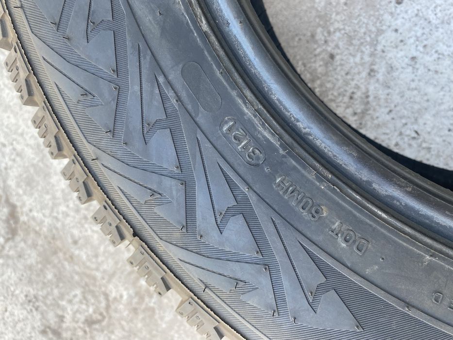 НОВИ 205/65/16 за Бус Nokian 4бр