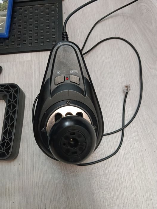 Волан с педали и скоростен лост плюс игра