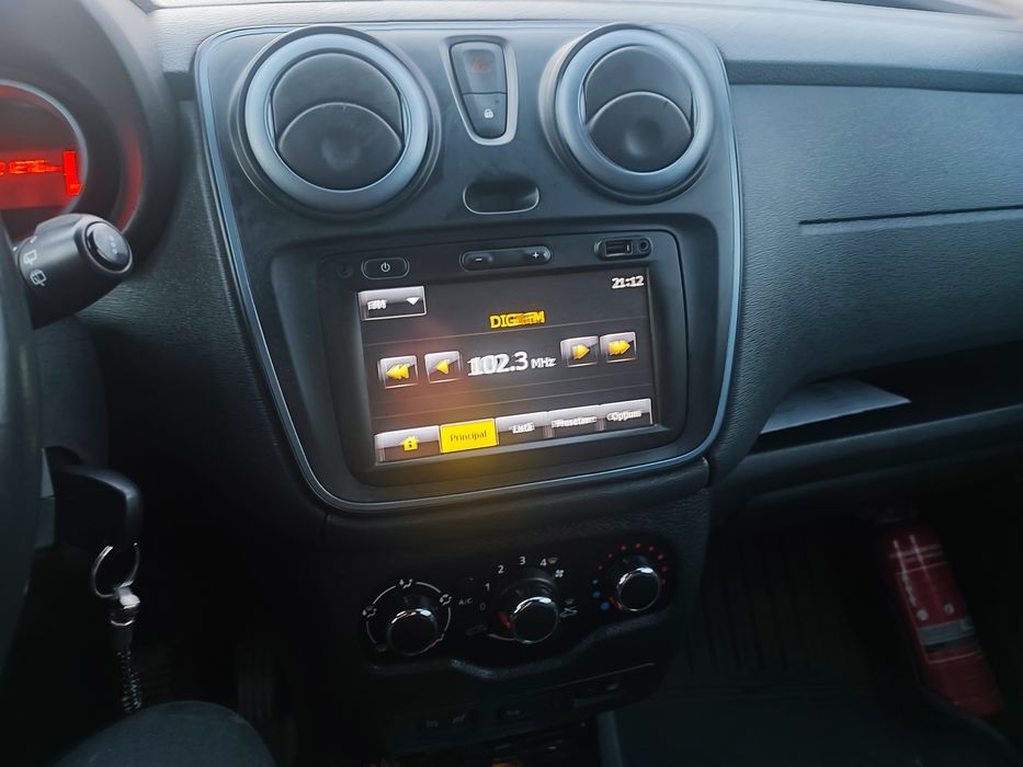 Vând Dacia Dooker