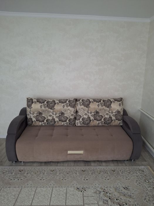 Продам диван раздвижной