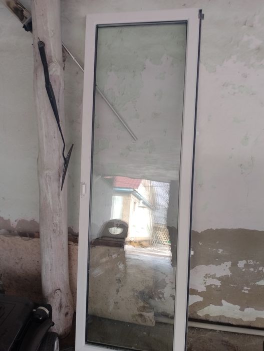 новый пластик дверь продам новый дверь