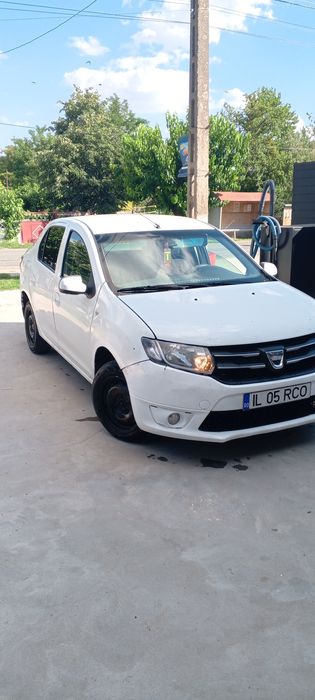 Vând Dacia Logan