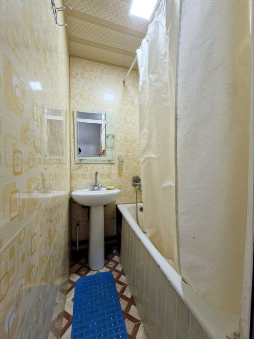 Сдается 3 комнатная квартира на 1 этаже вокзал