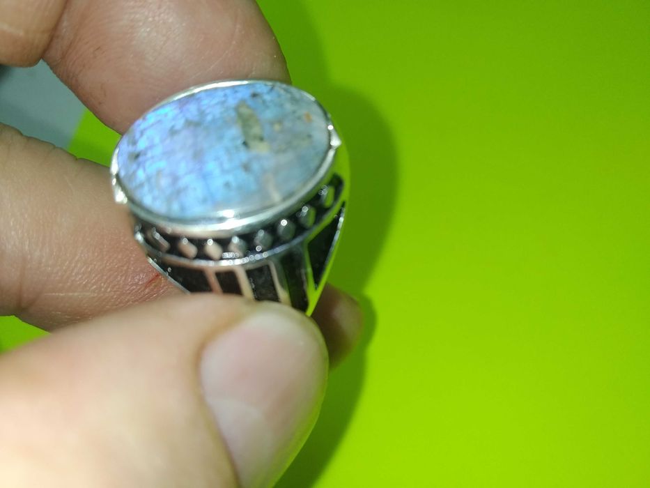 Серебряное кольцо с камнем БЕЛОМОРИТ (лунный камень)