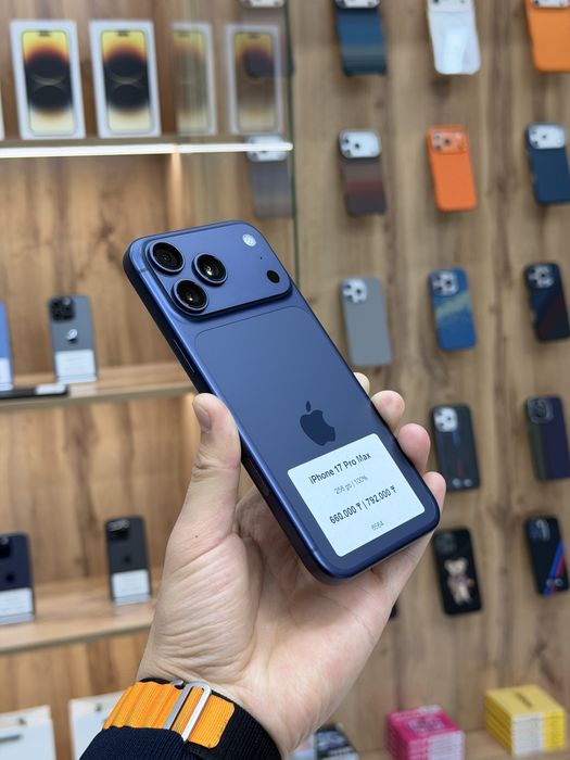 iPhone 17 Pro Max 256 gb sim + e sim | iStatus