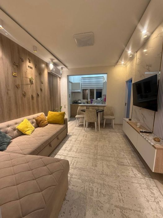 Продается двух комнатная квартира Чиланзар 7