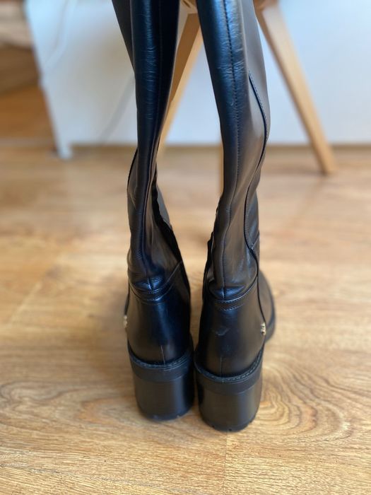 Оригинални Дамски Ботуши  от естесвена кожа LOVE MOSCHINO номер 38