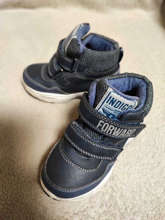 Ботинки новые на мальчика 23 размер