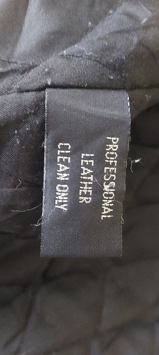 Продавам малко използвано , зимно дамско черно кожено яке