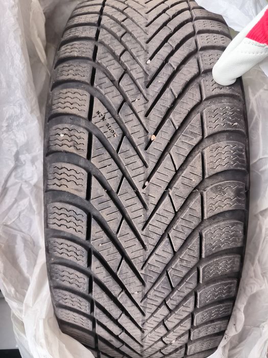 Зимни гуми Pirelli Cinturato 205/55/R16