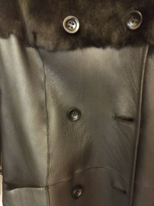 Продам двустороннею дубленку